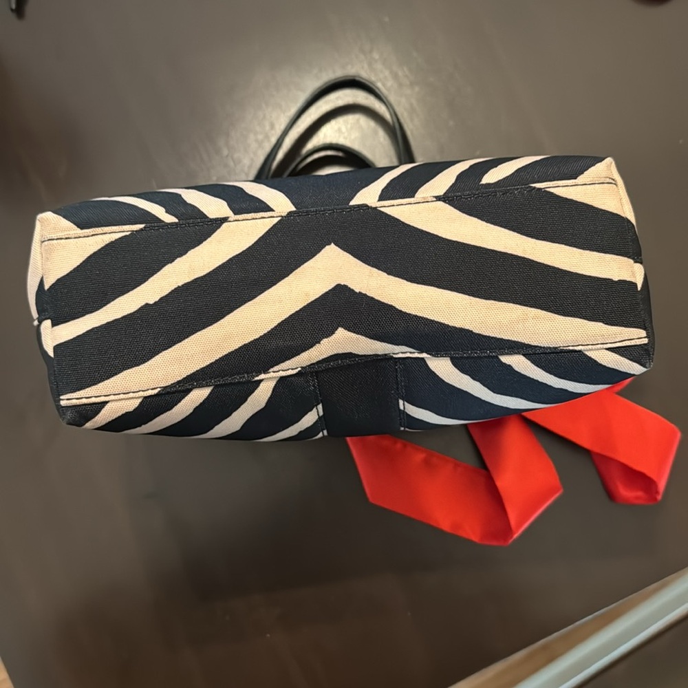 Coach Zebra Bag - Picture 7 of 16